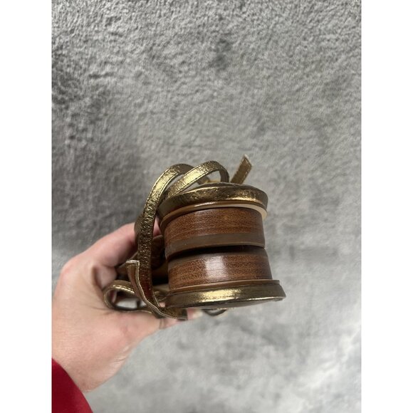 Steven Steve Madden Women’s 7 Box Gold Leather Thong Strappy Slingback Sandals - Picture 4 of 7